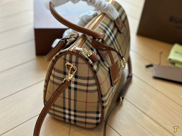 New Collection Burberry Bag 042