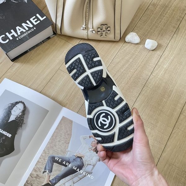 New Collection Chanel Shoes 058