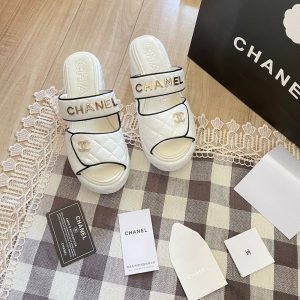 New Collection Chanel Shoes 052