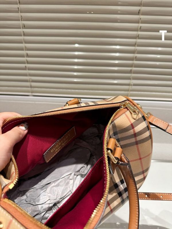 New Collection Burberry Bag 010