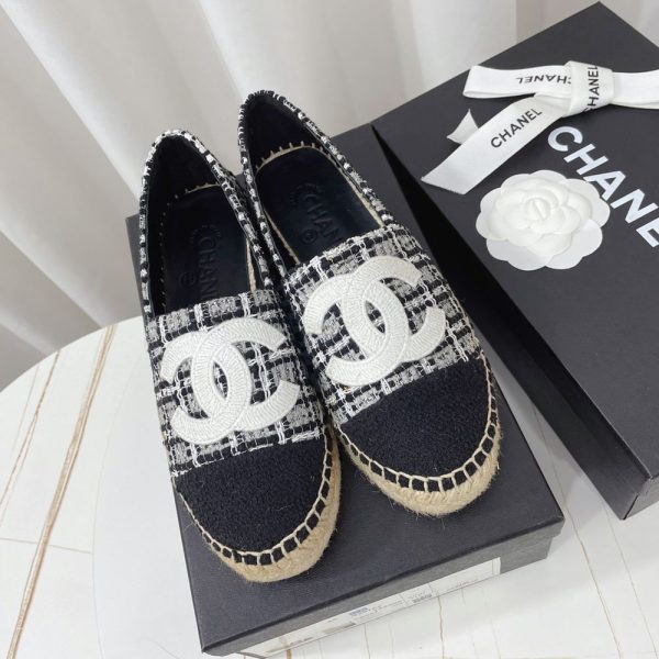 New Collection Chanel Shoes 063