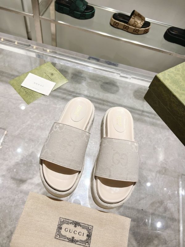 New Collection Gucci Shoes 079