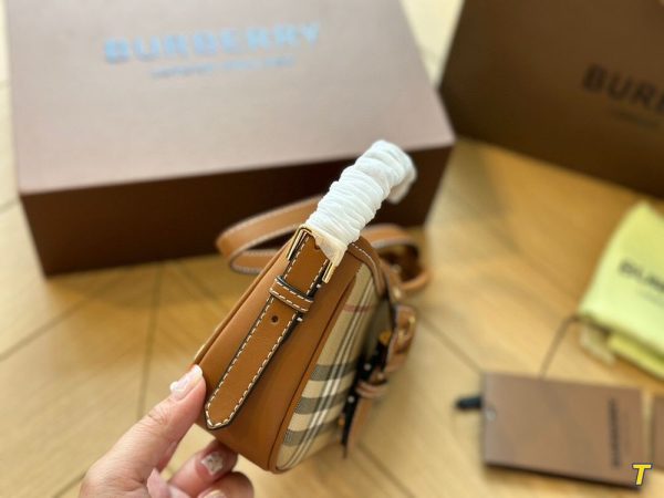 New Collection Burberry Bag 040