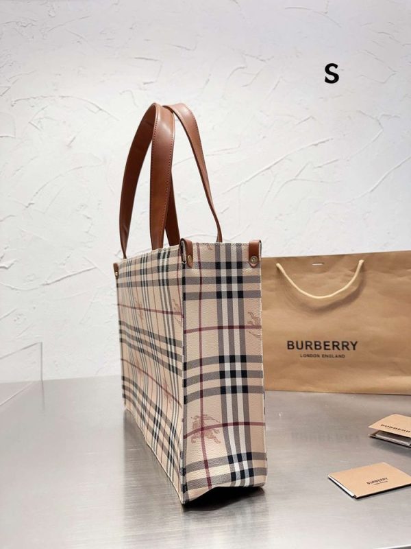 New Collection Burberry Bag 027