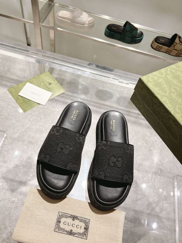 New Collection Gucci Shoes 079