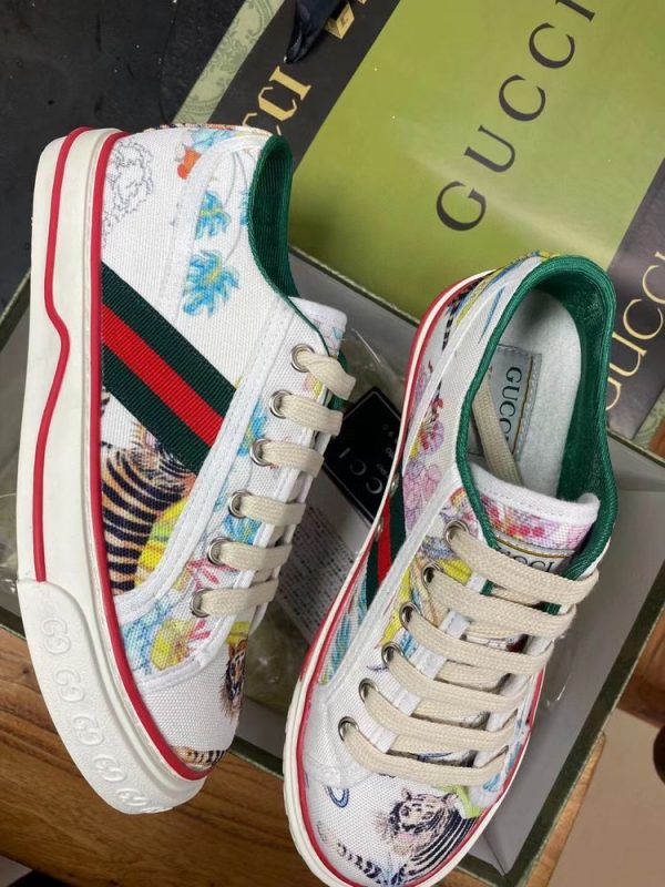 New Collection Gucci Shoes 184