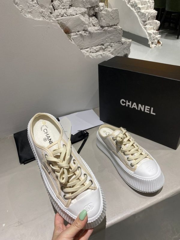 New Collection Chanel Shoes 064