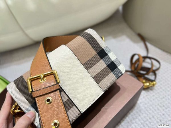 New Collection Burberry Bag 050