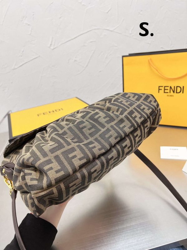 New Collection Fendi Bag 045