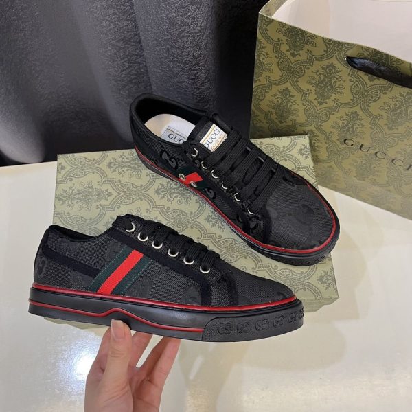 New Collection Gucci Shoes 042