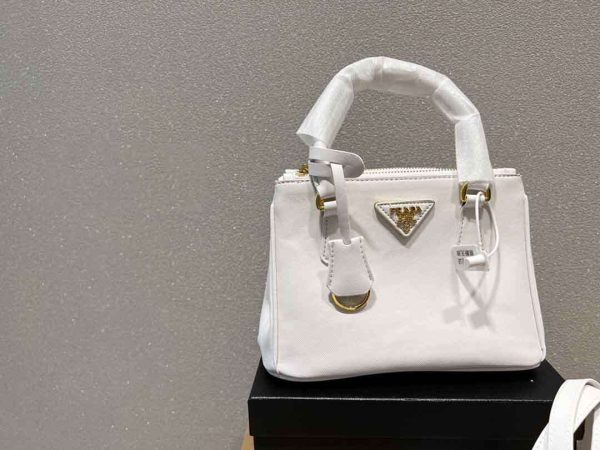 New Collection Prada Bag 054