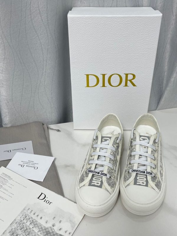 New Collection Dior Shoes 060