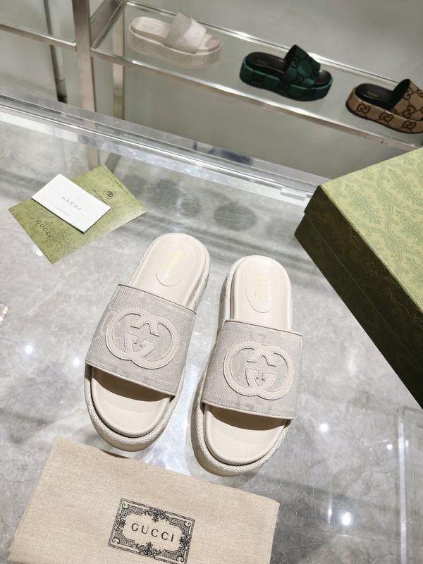 New Collection Gucci Shoes 079