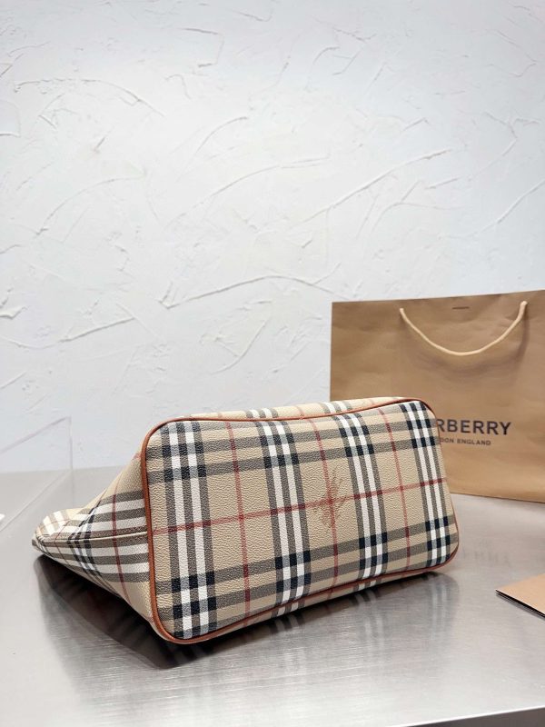 New Collection Burberry Bag 055