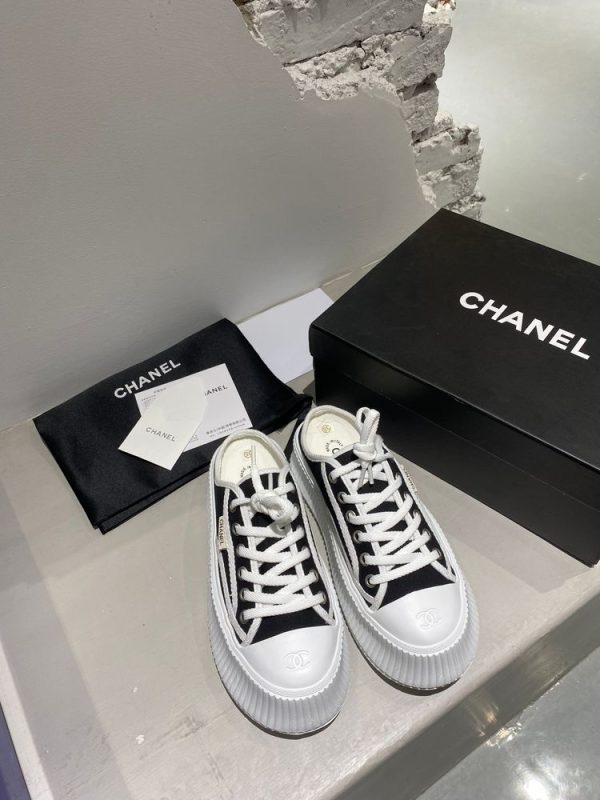 New Collection Chanel Shoes 064