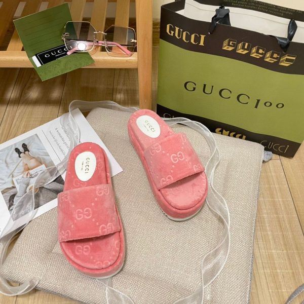 New Collection Gucci Shoes 082