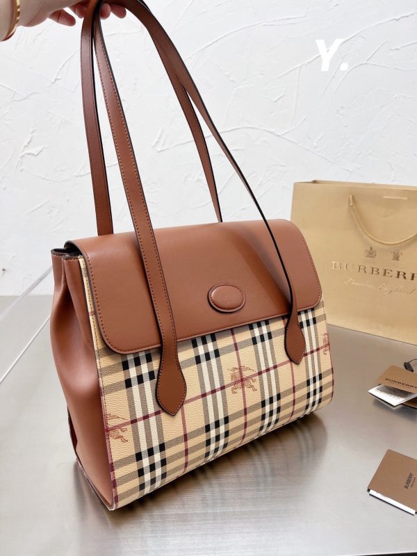 New Collection Burberry Bag 069