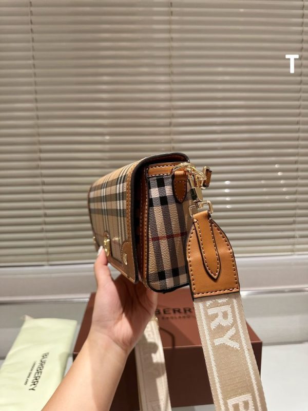 New Collection Burberry Bag 009