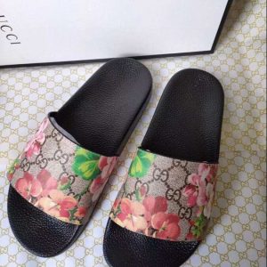 New Collection Gucci Shoes 243