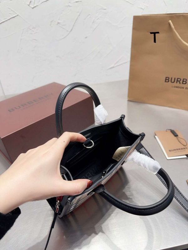 New Collection Burberry Bag 033