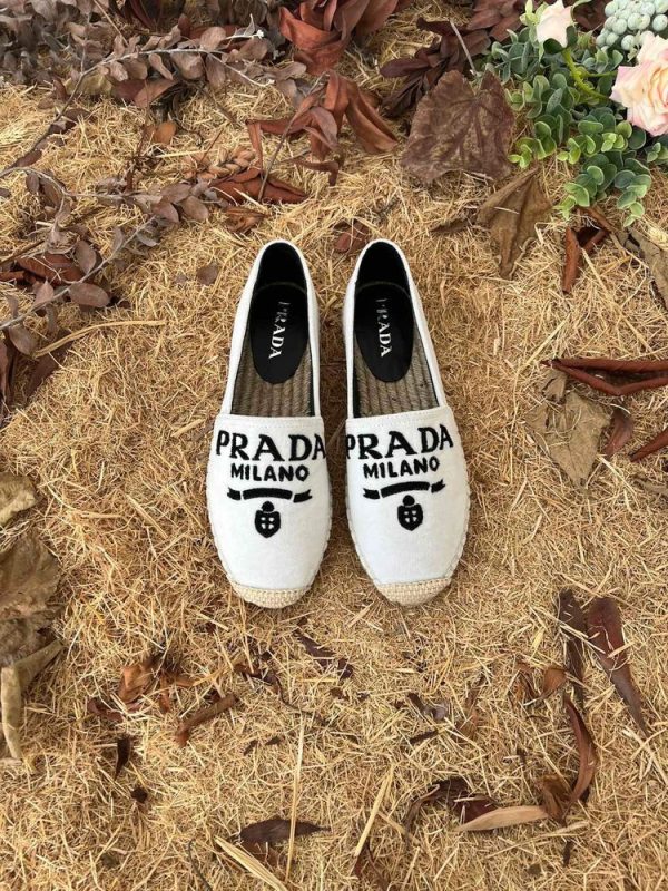 New Collection Prada Shoes 054