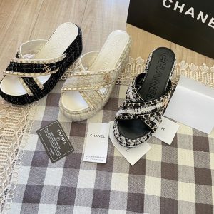 New Collection Chanel Shoes 043