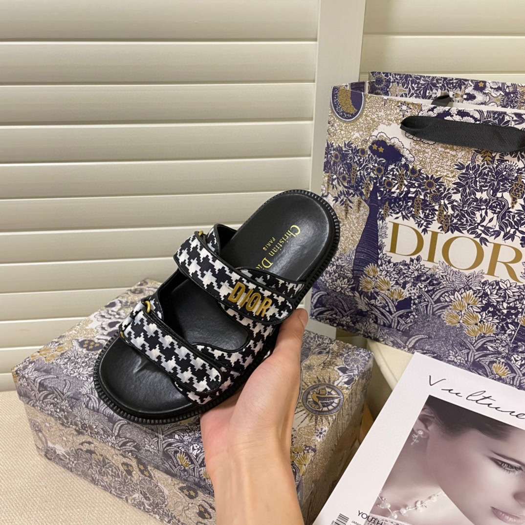 New Collection Dior Shoes 119