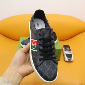 New Collection Gucci Shoes 092