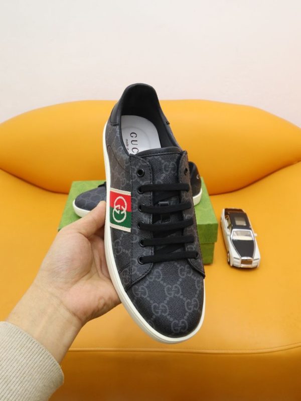 New Collection Gucci Shoes 092