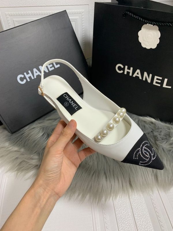 New Collection Chanel Shoes 053