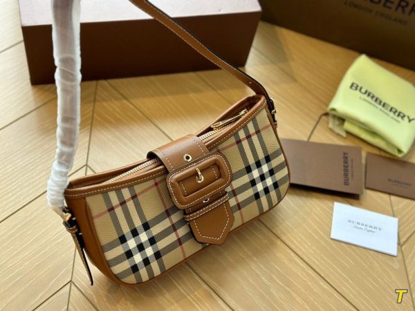 New Collection Burberry Bag 040