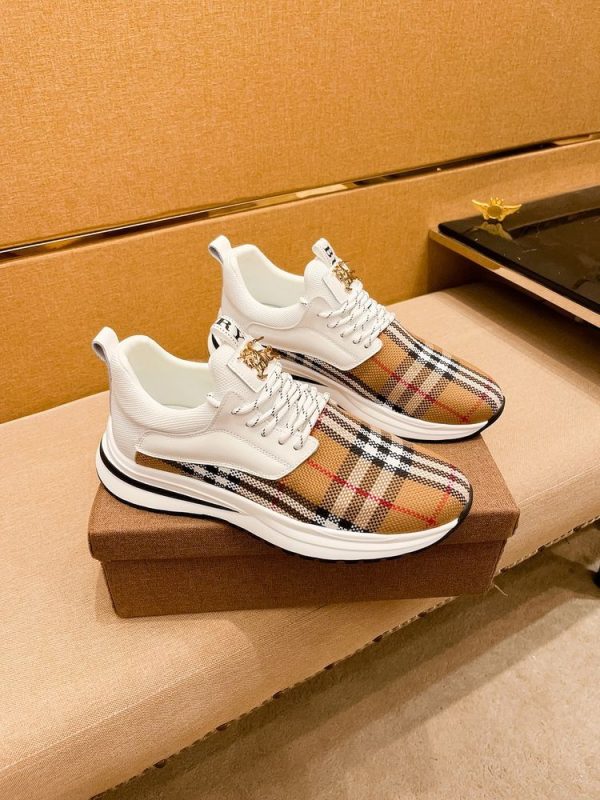 New Collection Burberry Shoes 031