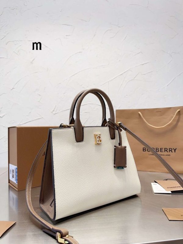 New Collection Burberry Bag 029