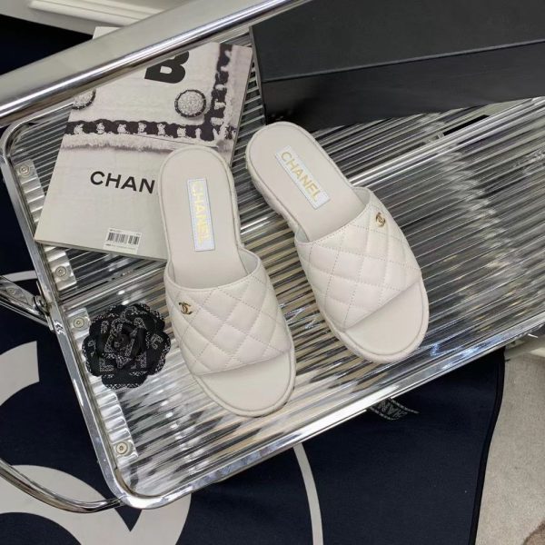 New Collection Chanel Shoes 023