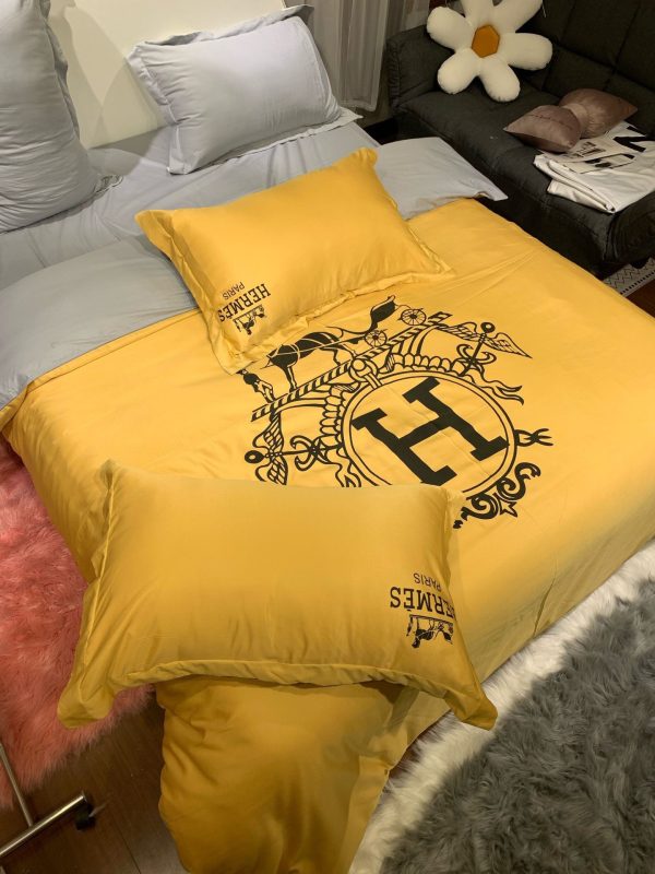 Hermes Paris Luxury Brand Type Bedding Sets 025