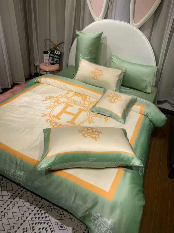 Hermes Paris Luxury Brand Type Bedding Sets 060