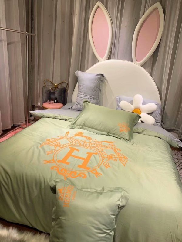 Hermes Paris Luxury Brand Type Bedding Sets 071