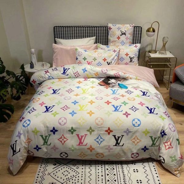 LV Type Bedding Sets Duvet Cover LV Bedroom Sets Luxury Brand Bedding 101