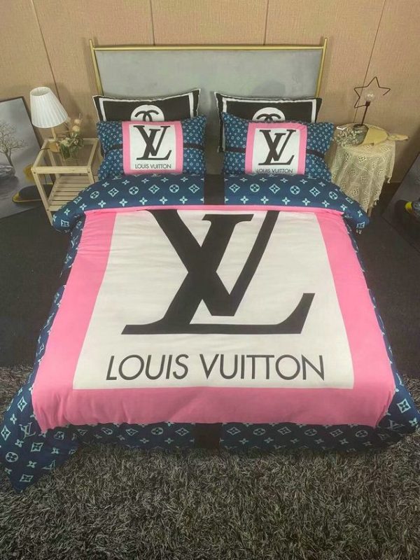 LV Type Bedding Sets Duvet Cover LV Bedroom Sets Luxury Brand Bedding 105