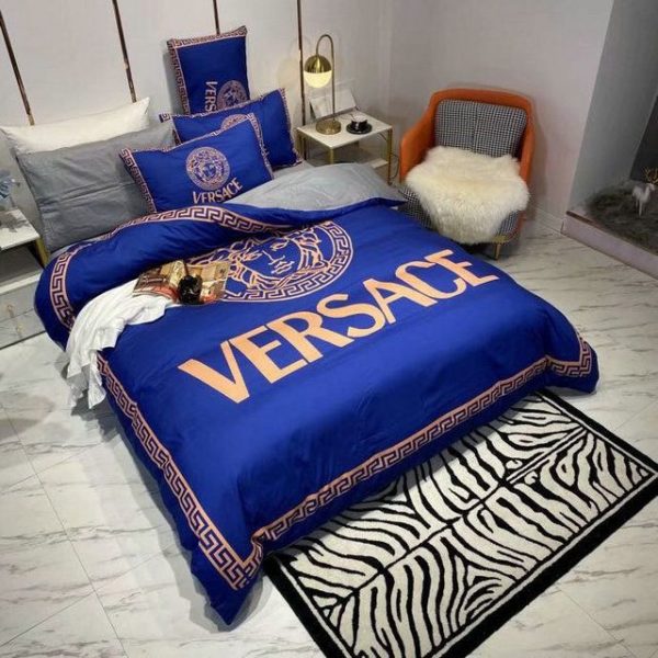 Luxury Brand Versace Type Bedding Sets 007