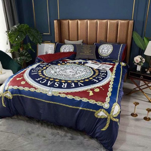 Luxury Brand Versace Type Bedding Sets 041