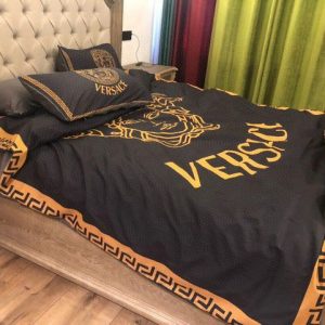 Luxury Brand Versace Type Bedding Sets 057