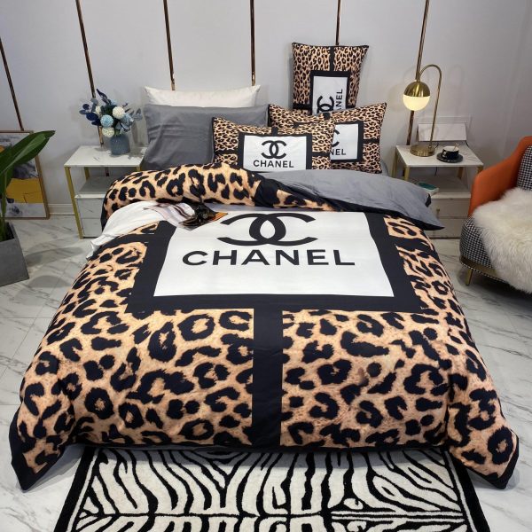 Luxury CN Type Bedding Sets Luxury Brand 177