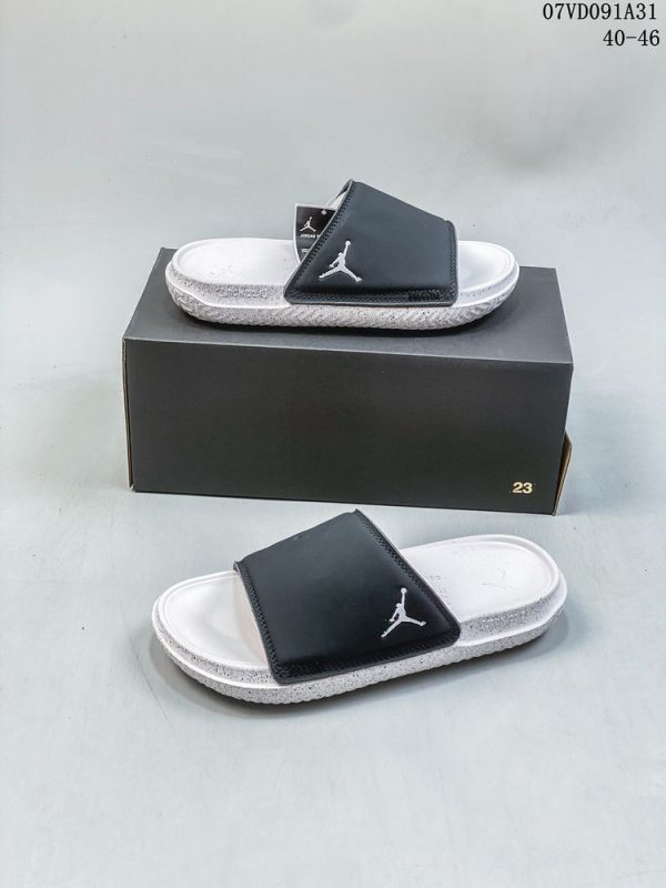 New Arrival AJ Play Slide Black Cement Photon Dust DC9835-003