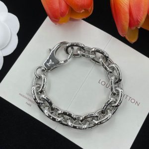 New Collection LV Bracelet 17