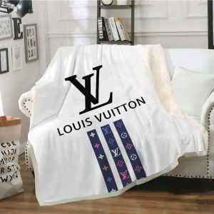 White Fashion Louis Vuitton Blanket 057