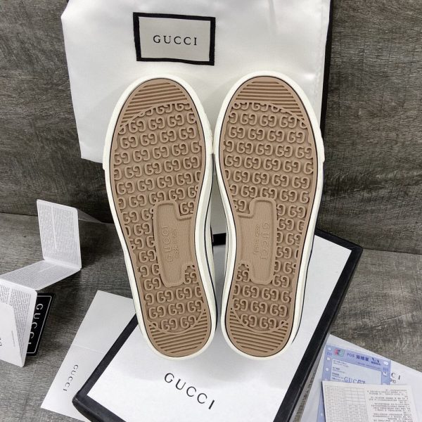 New Collection Gucci Shoes 077