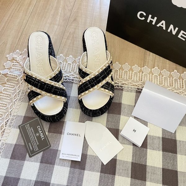 New Collection Chanel Shoes 043