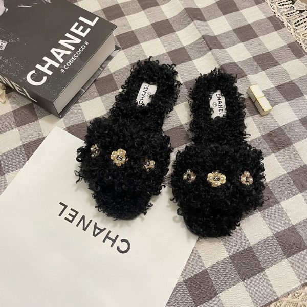 New Collection Chanel Shoes 045