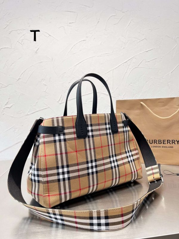 New Collection Burberry Bag 065